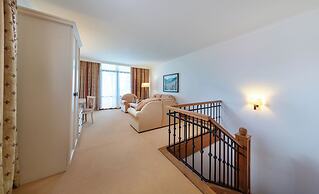 Helena Sands Hotel