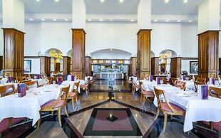 Helena Sands Hotel