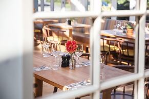 The Plume of Feathers