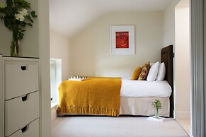 The Plume of Feathers