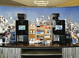 Holiday Inn Express & Suites Perry-National Fairground Area #34 by IHG