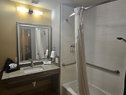 Holiday Inn Express & Suites Perry-National Fairground Area #34 by IHG