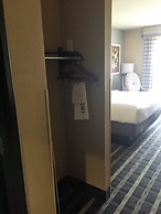 Holiday Inn Express & Suites Perry-National Fairground Area #34 by IHG