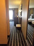 Holiday Inn Express & Suites Perry-National Fairground Area #34 by IHG