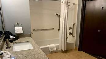 Holiday Inn Express & Suites Perry-National Fairground Area #34 by IHG