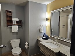 Holiday Inn Express & Suites Perry-National Fairground Area #34 by IHG