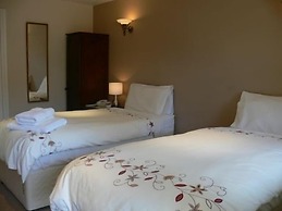 Haselbury Mill Hotel and Restaurant