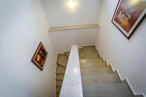 Helena VIP Villas and Suites