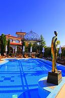Helena VIP Villas and Suites