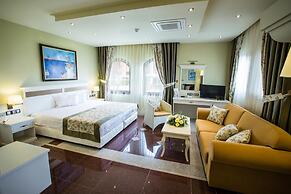 Helena VIP Villas and Suites