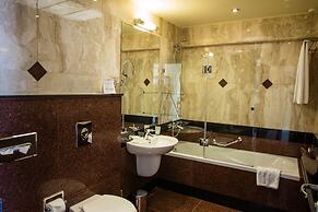 Helena VIP Villas and Suites