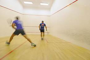 Four Seasons Country Club