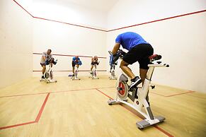 Four Seasons Country Club