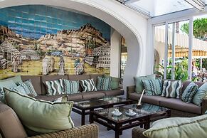 Four Seasons Country Club