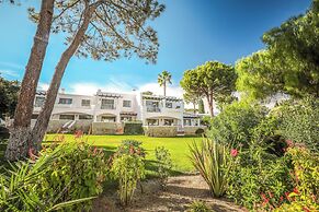 Four Seasons Country Club