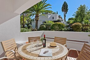 Four Seasons Country Club