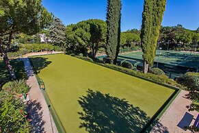 Four Seasons Country Club