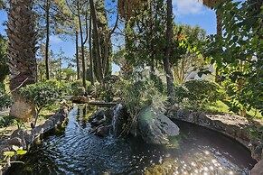 Four Seasons Country Club