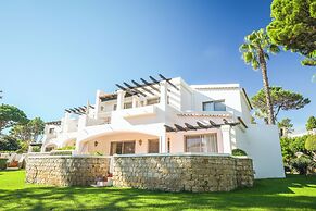 Four Seasons Country Club