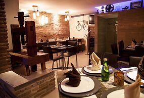 Plaza Gallery Hotel & Boutique