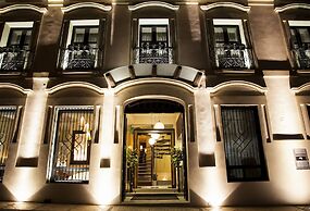 Plaza Gallery Hotel & Boutique
