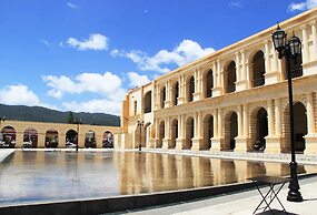 Plaza Gallery Hotel & Boutique