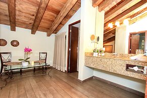 Plaza Gallery Hotel & Boutique