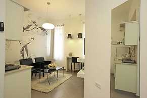 1926 Designed Apartments Hotel