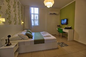 1926 Designed Apartments Hotel