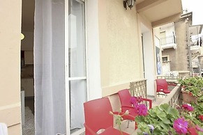 1926 Designed Apartments Hotel