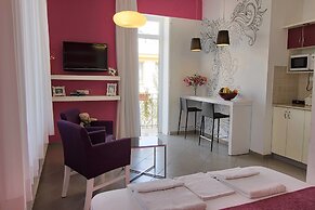 1926 Designed Apartments Hotel