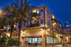 1926 Designed Apartments Hotel