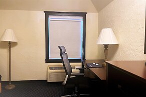 Chateau Hotel and Conference Center