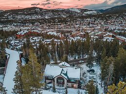 Breckenridge Boutique Hotel