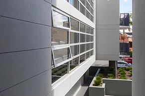 Quest Ponsonby