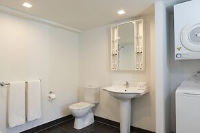 Quest Ponsonby