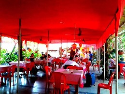 Poonam Village Resort