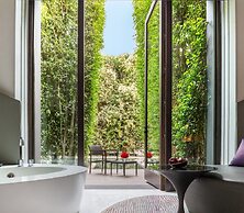 The Roseate New Delhi