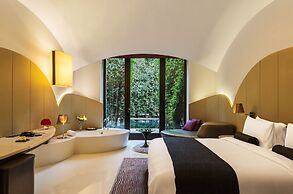 The Roseate New Delhi