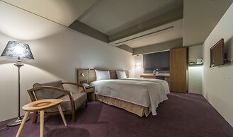 Simple Plus Hotel