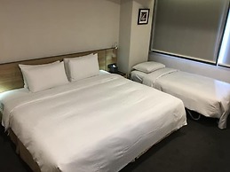 Simple Plus Hotel