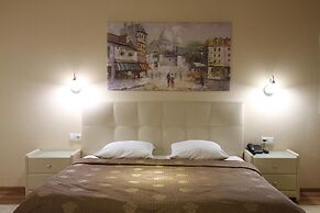 Hotel Crystal