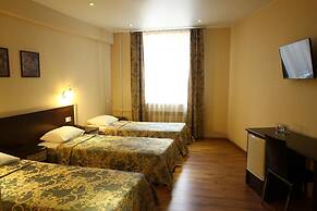 Hotel Crystal