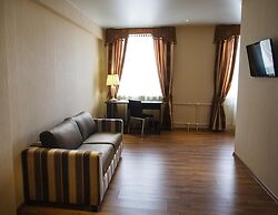 Hotel Crystal