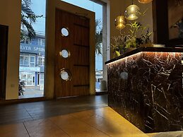 Roots Hotel Apartment