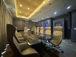 Roots Hotel Apartment