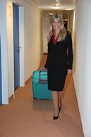 HB1 Budget Hotel - contactless check in