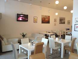 HB1 Budget Hotel - contactless check in