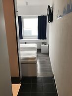 HB1 Budget Hotel - contactless check in