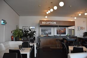 HB1 Budget Hotel - contactless check in